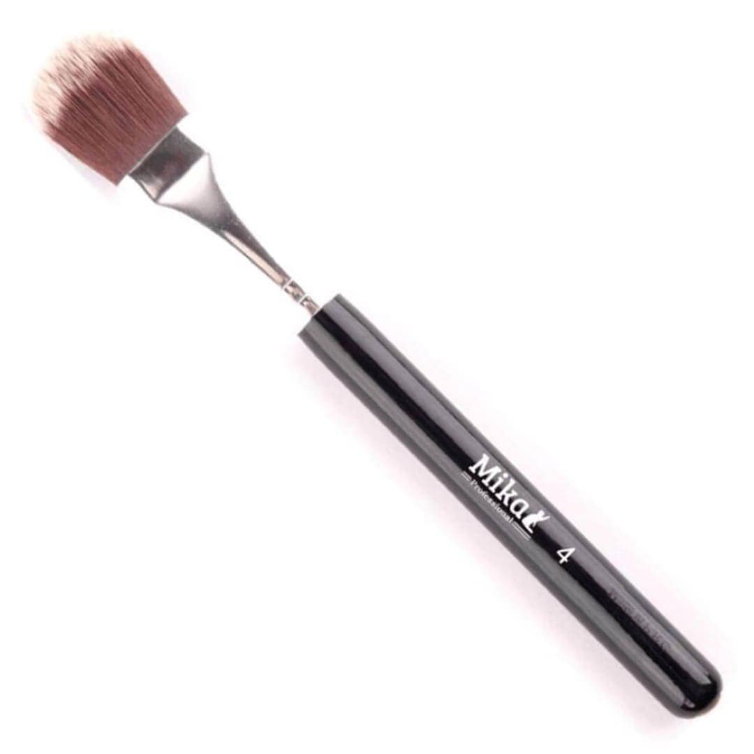 מברשת מייק אפ מספר 4