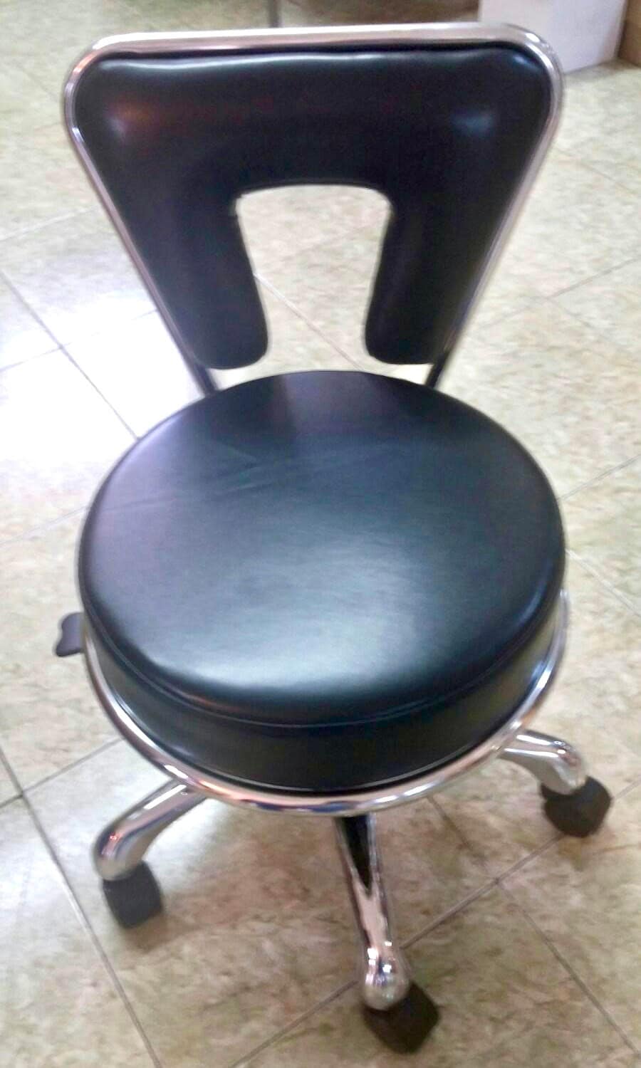 כיסא לפדיקוריסט/ית